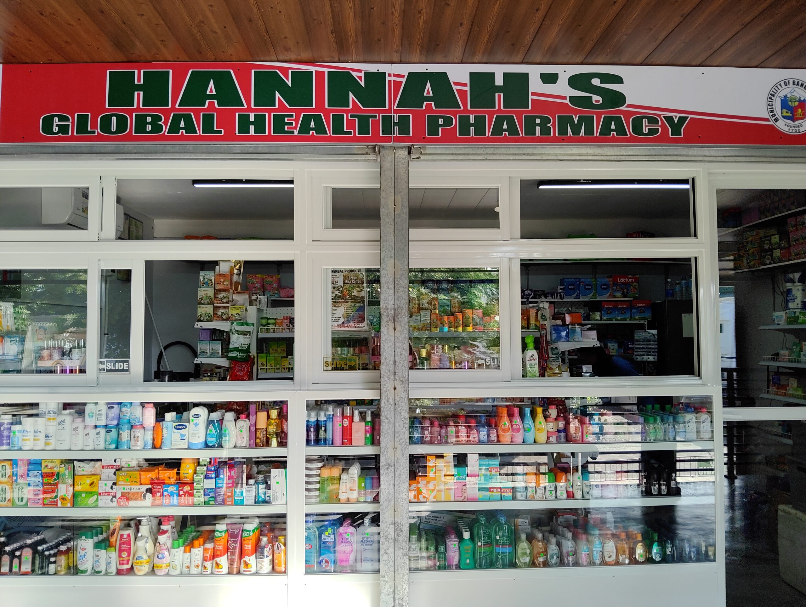 hannah's global health pharmacy front store picture